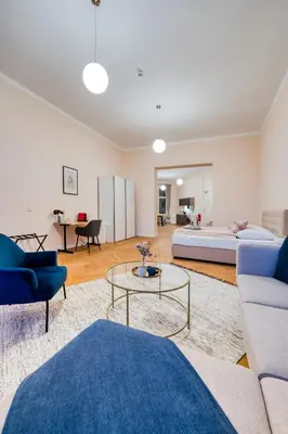 Ein Sitzbereich in der Unterkunft Jomi Stays - Privates Apartment beim Ku'damm