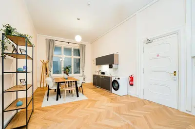 Grundriss der Unterkunft Jomi Stays - Privates Apartment beim Ku'damm