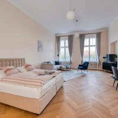 Jomi Stays - Privates Apartment beim Ku'damm
