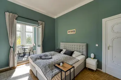 Ein Bett oder Betten in einem Zimmer der Unterkunft Jomi Stays, Brandenburgische Straße 16 - Wohnen beim Kurfürstendamm