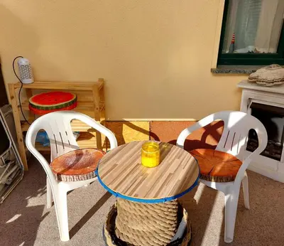 Ein Sitzbereich in der Unterkunft NEU! Ferienwohnung Havel-Biene