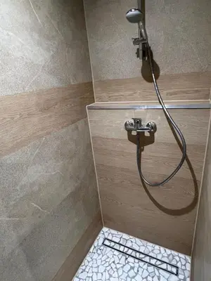 Ein Badezimmer in der Unterkunft NEU! Ferienwohnung Havel-Biene
