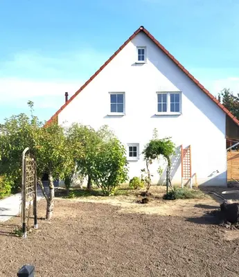 Ein Garten an der Unterkunft Monteur-Haus Klettenberg Berlin Treptow, Altglienicke, Neukölln