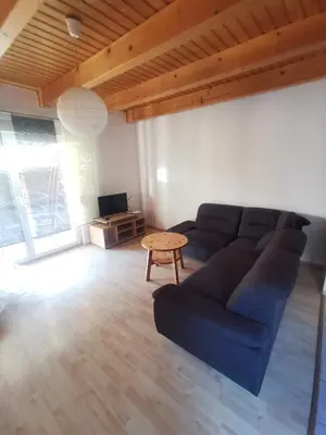 Ein Sitzbereich in der Unterkunft Monteur-Haus Klettenberg Berlin Treptow, Altglienicke, Neukölln