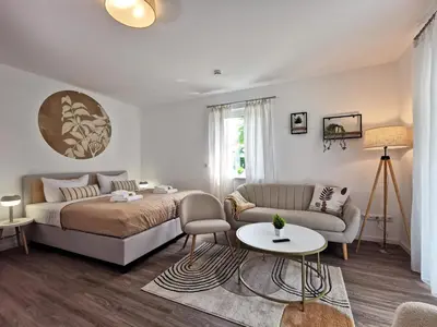 Ein Bett oder Betten in einem Zimmer der Unterkunft BohnApartments Franzstraße - kostenlose Parkplätze - sehr ruhig - Neubau - Vollausstattung - WLAN
