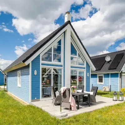 La Petite Maison Bleue
