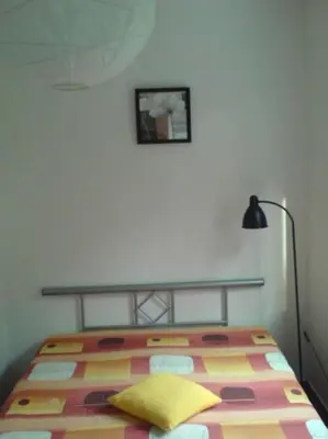 Ein Bett oder Betten in einem Zimmer der Unterkunft Berlin-direkt am Wasser bis 6 Personen