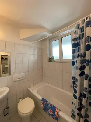 Ein Badezimmer in der Unterkunft Attractive Flat near Charlottenburg & City Center