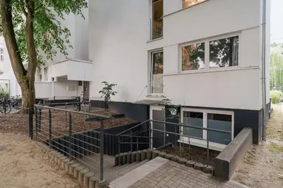 Ein Balkon oder eine Terrasse in der Unterkunft Homely Berlin - Huge Terrace, Modern, Quiet, Near Kudamm