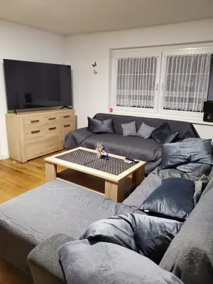 Ein Sitzbereich in der Unterkunft Zur weissen Taube Haus 2 Große Monteurs und Handwerkerwohnung nahe Berlin und Brandenburg
