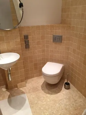 Ein Badezimmer in der Unterkunft Classy, bright Kreuzberg Apartment