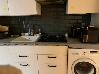 Küche/Küchenzeile in der Unterkunft Köpenick spree 1 bed room house