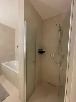 Ein Badezimmer in der Unterkunft Großzügiges Designer Apartment