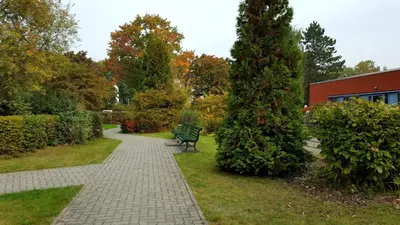 Ein Garten an der Unterkunft Gästehaus Pauline