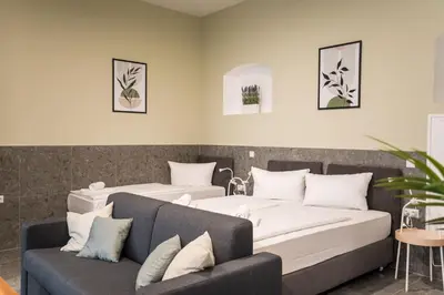 Ein Bett oder Betten in einem Zimmer der Unterkunft Modern Living in Friedrichshain by Sabine