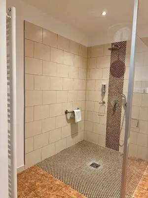 Ein Badezimmer in der Unterkunft cinderella.kreuzberg