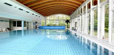 Der Swimmingpool an oder in der Nähe von Landsitz Hotel Templin