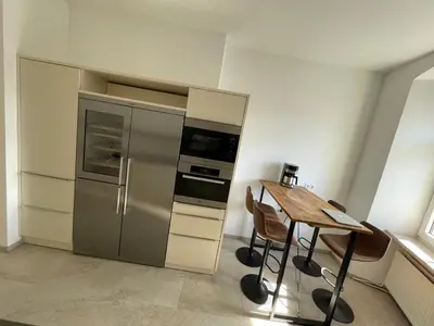 Küche/Küchenzeile in der Unterkunft Altbauwohnung im Herzen Berlins