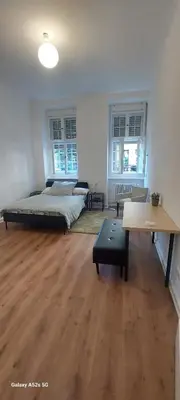 Ein Bett oder Betten in einem Zimmer der Unterkunft Quiet room with private bathroom in a local home