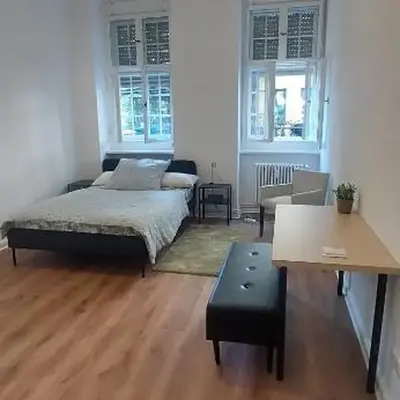 Quiet room with private bathroom in a local home