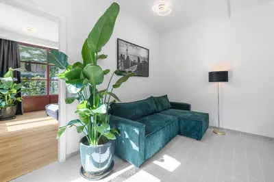 Ein Sitzbereich in der Unterkunft Mitte Loft group & family friendly, 150m2, 2BRs, 2Bathrooms, living & dinning room , 4 - 8 Guests