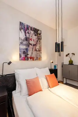 Ein Bett oder Betten in einem Zimmer der Unterkunft Trendy apartment at Ostkreuz