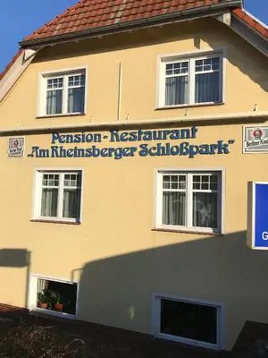 Ein Zertifikat, Auszeichnung, Logo oder anderes Dokument, das in der Unterkunft Pension Am Rheinsberger Schloßpark ausgestellt ist