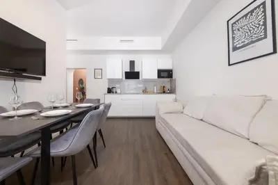 Küche/Küchenzeile in der Unterkunft 2 BR central Apt at Maybachufer