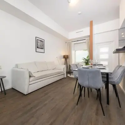 2 BR central Apt at Maybachufer