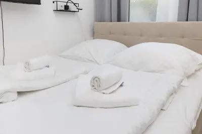 Ein Bett oder Betten in einem Zimmer der Unterkunft Perfect for 4, central, fast Wifi