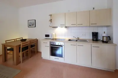 Küche/Küchenzeile in der Unterkunft Kleine Ferienwohnung Uchtenhagen in Bad Freienwalde
