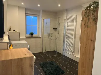 Ein Badezimmer in der Unterkunft Gutshof von Gemünden Ferienwohnung 2