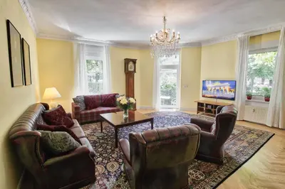 TV/Unterhaltungsangebot in der Unterkunft Holiday Berlin Apartments