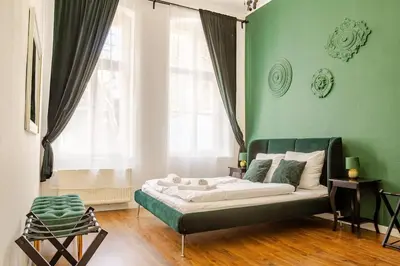 Ein Bett oder Betten in einem Zimmer der Unterkunft Green Apartment 3-room Treptower Park