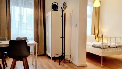 Ein Bett oder Betten in einem Zimmer der Unterkunft Green Apartment Studio L30 Neukölln