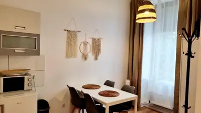 Küche/Küchenzeile in der Unterkunft Green Apartment Studio L30 Neukölln