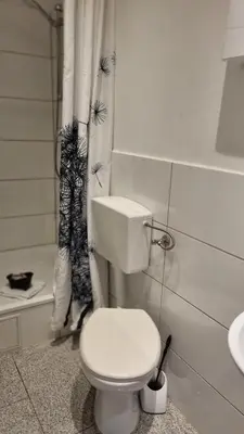 Ein Badezimmer in der Unterkunft Green Apartment Studio L30 Neukölln