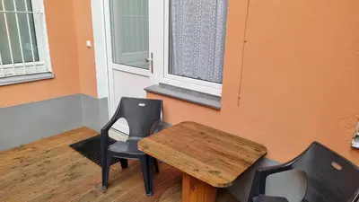 Ein Sitzbereich in der Unterkunft Green Apartment KM1 Small two-room apartment with terrace