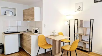 Küche/Küchenzeile in der Unterkunft Green Apartment KM2 XL Studio with terrace