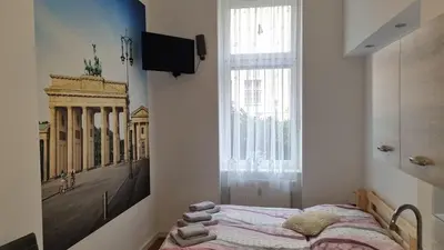 Ein Bett oder Betten in einem Zimmer der Unterkunft Green Apartment KM4 Studio with terrace