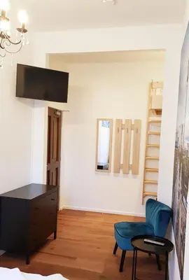 TV/Unterhaltungsangebot in der Unterkunft Green Apartment Studio L29 Neukölln