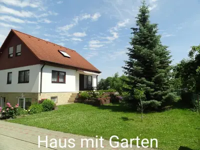 Ein Garten an der Unterkunft Perle der Uckermark