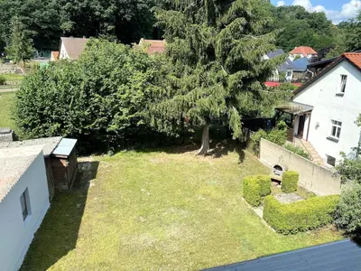 Das Gebäude in dem sich die Villa befindet