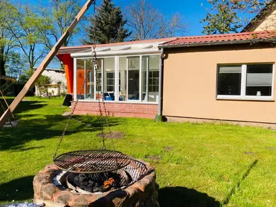 Ein Garten an der Unterkunft Haus Linda