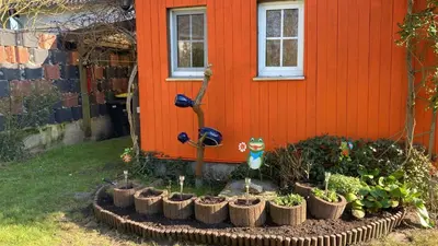 Ein Garten an der Unterkunft Haus Linda