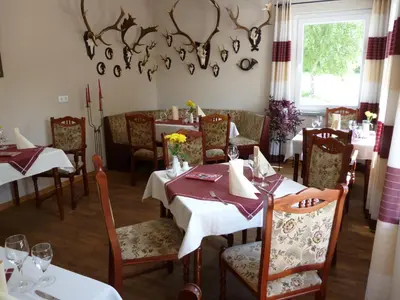 Ein Restaurant oder anderes Speiselokal in der Unterkunft Ferienwohnungen Birkenhof