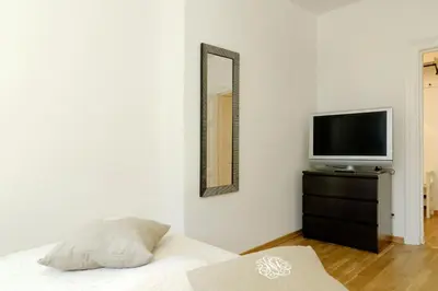 TV/Unterhaltungsangebot in der Unterkunft Great Central City Apartments Mitte Rosenthaler Platz