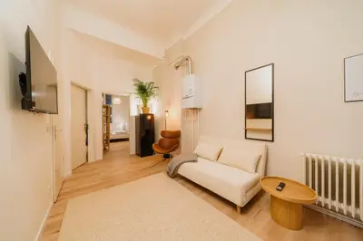 TV/Unterhaltungsangebot in der Unterkunft 2 Bedroom-UrbanApartment-Berlin