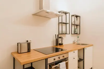Küche/Küchenzeile in der Unterkunft 2 Bedroom-UrbanApartment-Berlin