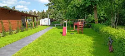 Ein Garten an der Unterkunft Ferienhaus Milchstraße mit Sternenblick